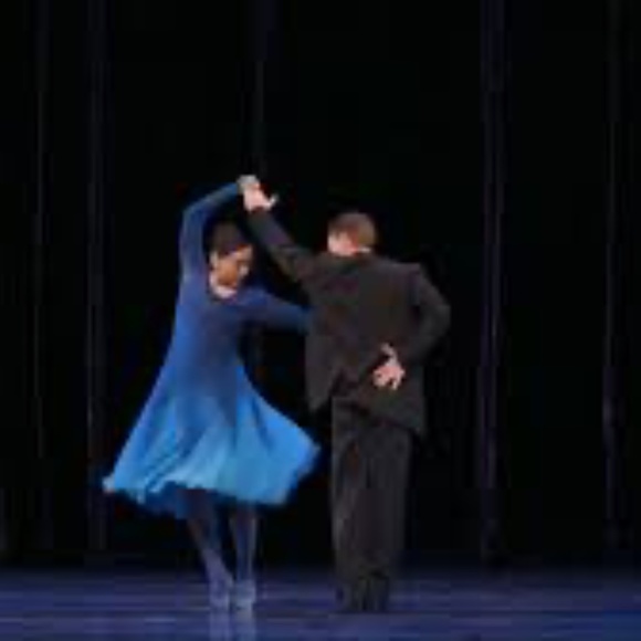 ✨ Original Nine Sinatra Songs Dress — Designer: Oscar de la Renta - Picture 2 of 10